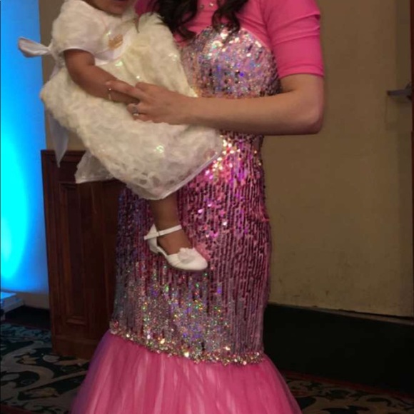 Beautiful pink sequin prom dress!